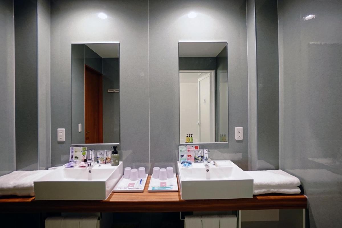 ลาเจนต์ โฮเต็ล โอซาก้า เบย์ Hotel ภายนอก รูปภาพ