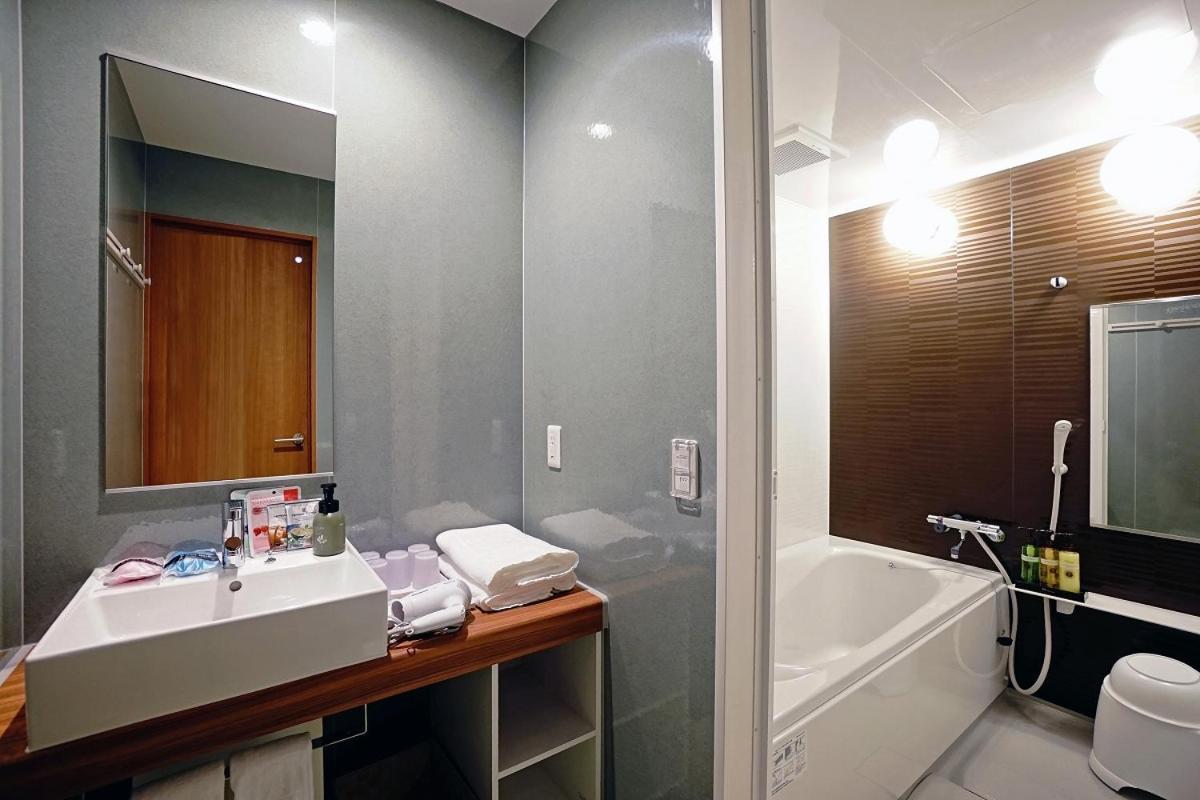 ลาเจนต์ โฮเต็ล โอซาก้า เบย์ Hotel ภายนอก รูปภาพ